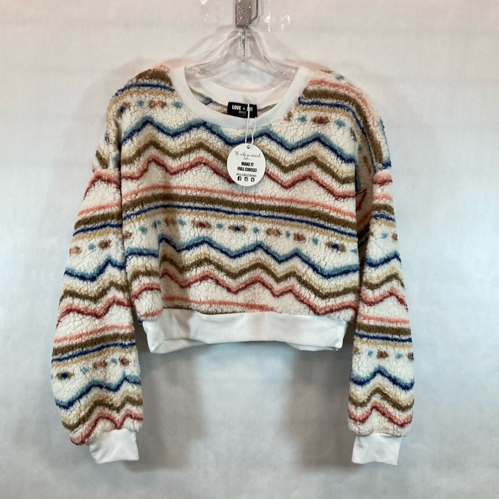 NWT -Womens Long Sleeve Fashion Sweater